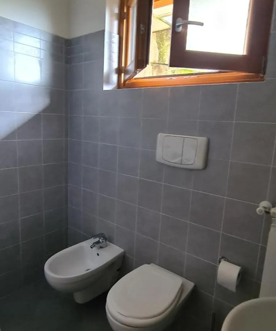 Casa Vacanza Glicine Parzanica Apartment